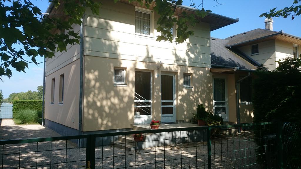 Apartamento Apartmanház Horváth Balatonboglár Exterior foto