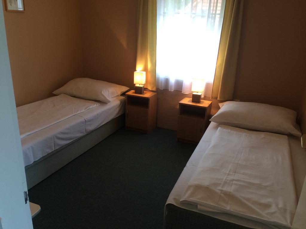 Apartamento Apartmanház Horváth Balatonboglár Exterior foto